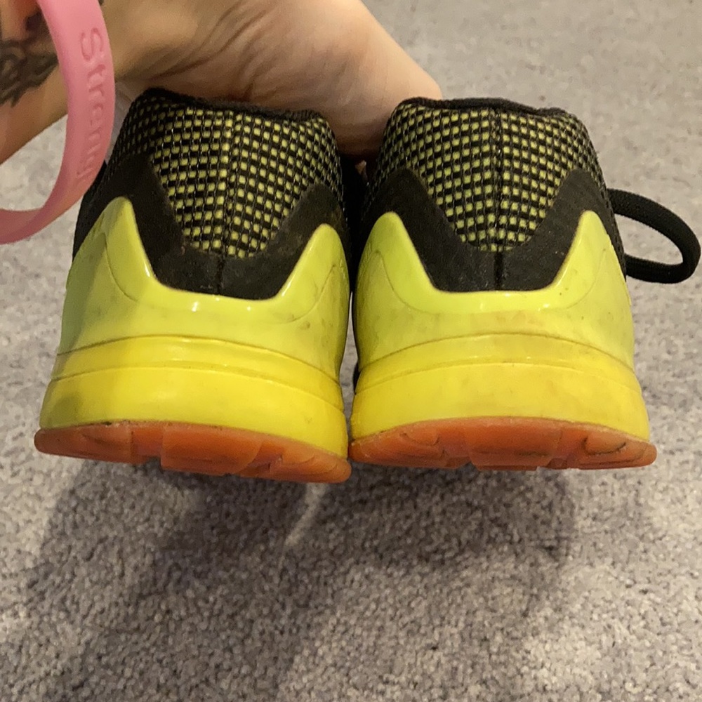 Reebok CrossFit Size 7 1/2 shoes - Picture 2 of 12